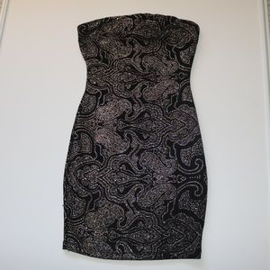 shows your curves!!!